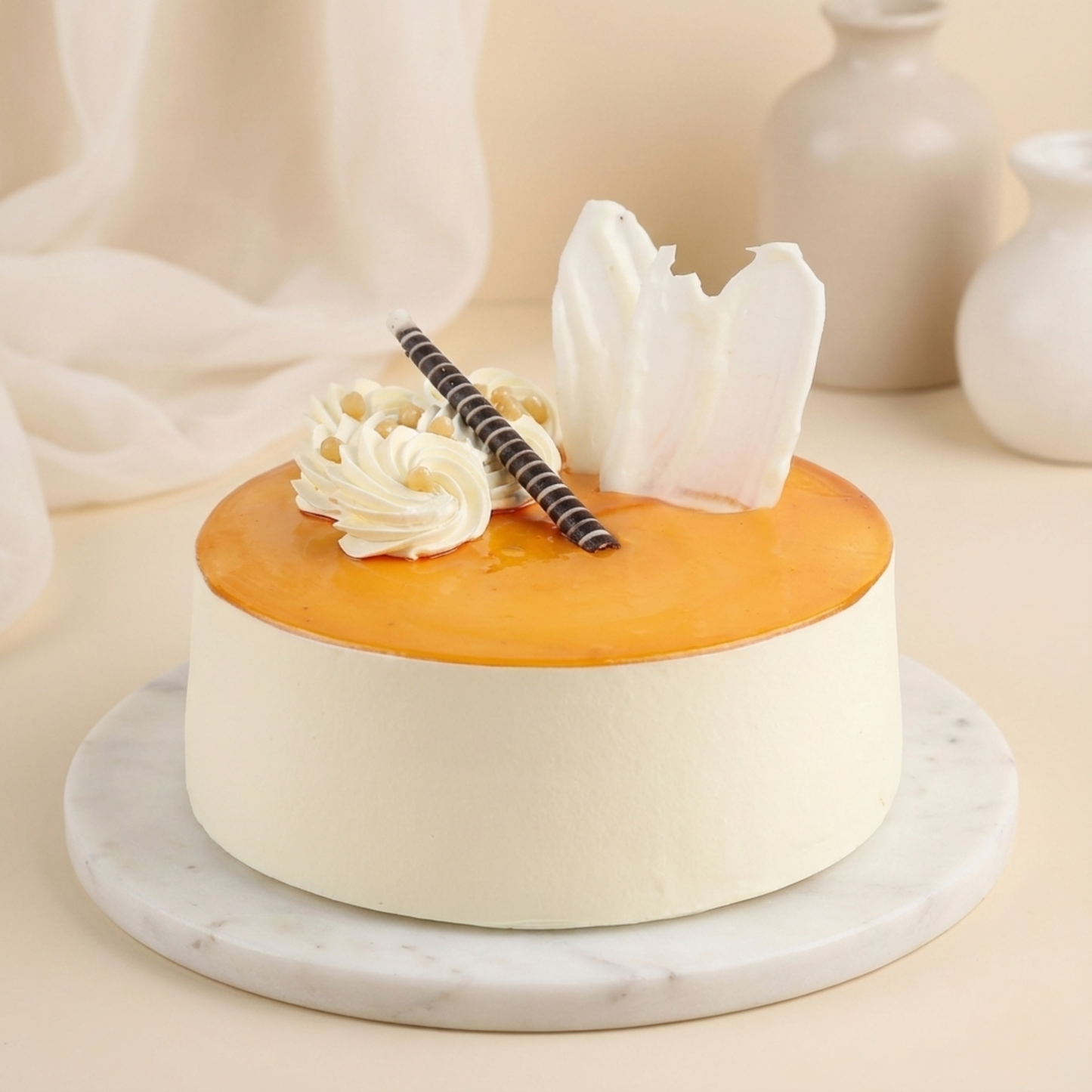 Love Red Rose Bouquet & Butterscotch Cake