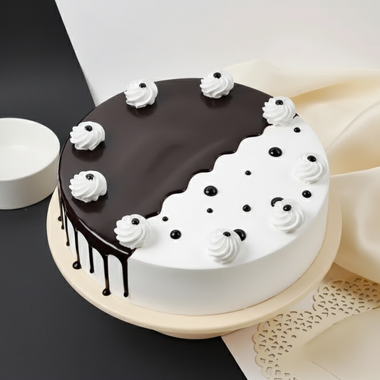 Elegant Monochrome Delight Cake
