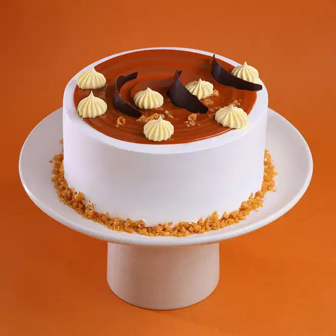 Caramel Crunch Butterscotch Cake